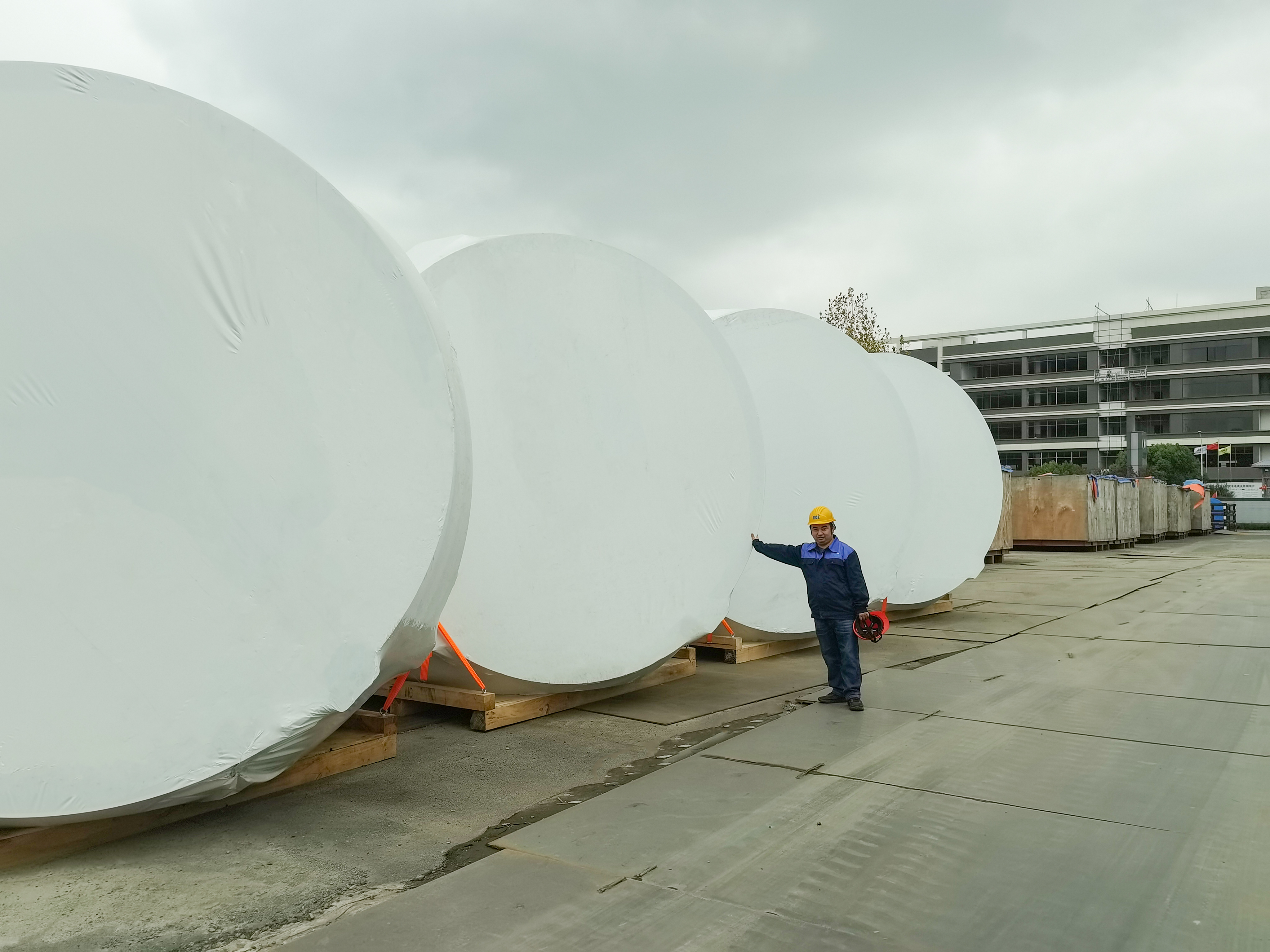 VCI Shrink Film for wind power heavy equipment 